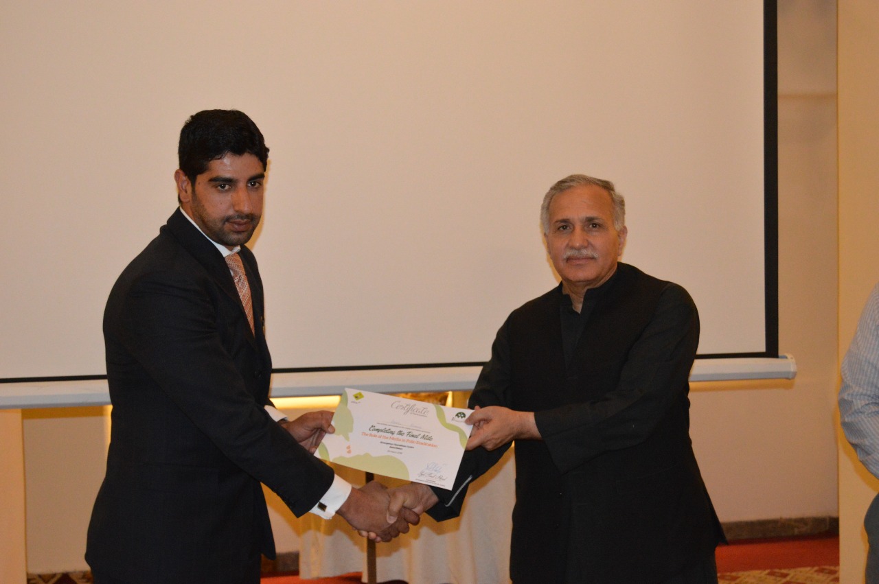 وزیراعلیٰ بلوچستان میر سرفراز بگٹی کا نسٹ کے طلبہ کے ساتھ احسن اقدام