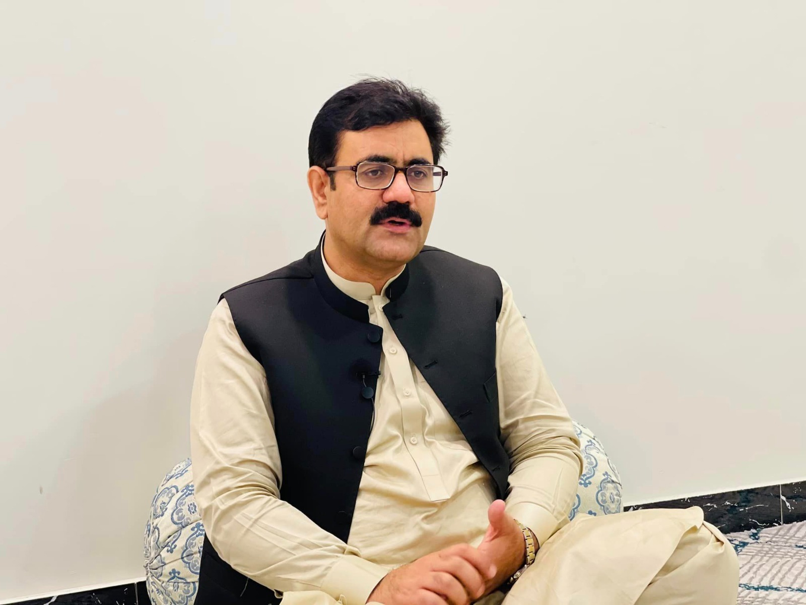 صوبائی وزیرِ صحت بخت محمد کاکڑ کی بلوچستان یونین آف جرنلسٹس کے نومنتخب کابینہ کو مبارکباد