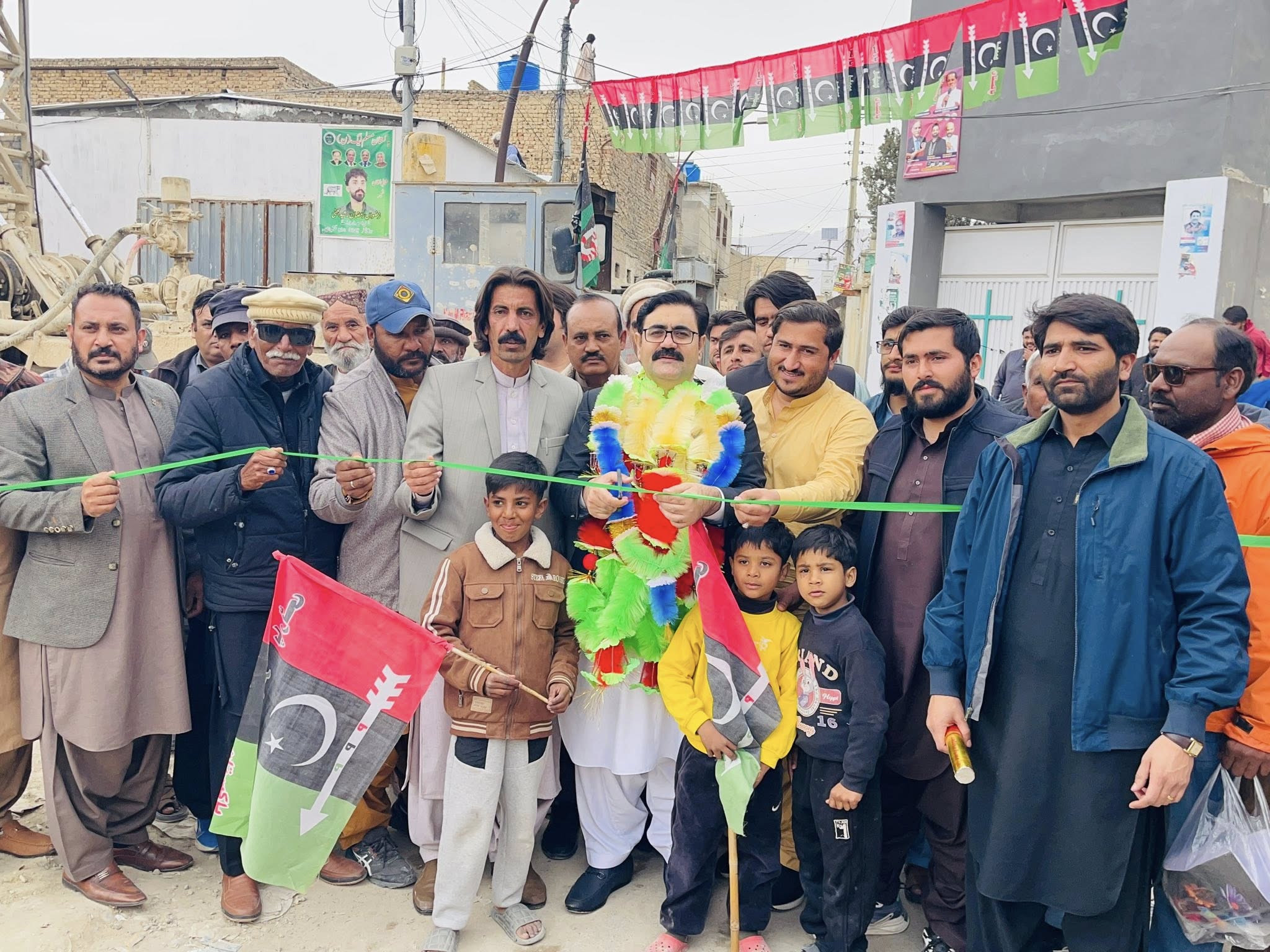 عوام کی خدمت بلا تفریق رنگ، نسل اور مذہب ان کا فرض اور ذمہ داری ہے،صوبائی وزیر صحت بخت محمد کاکڑ