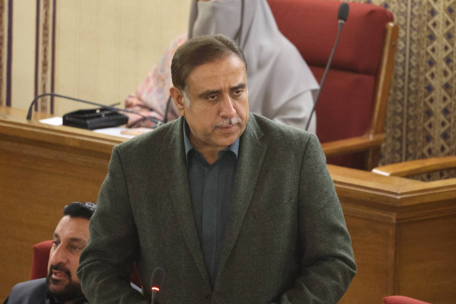 محکمہ مواصلات و تعمیرات میں بھرتیوں کا عمل خالصتاً میرٹ اور شفافیت کی بنیاد پر مکمل کیا جائے گا،صوبائی وزیر میر سلیم کھوسہ