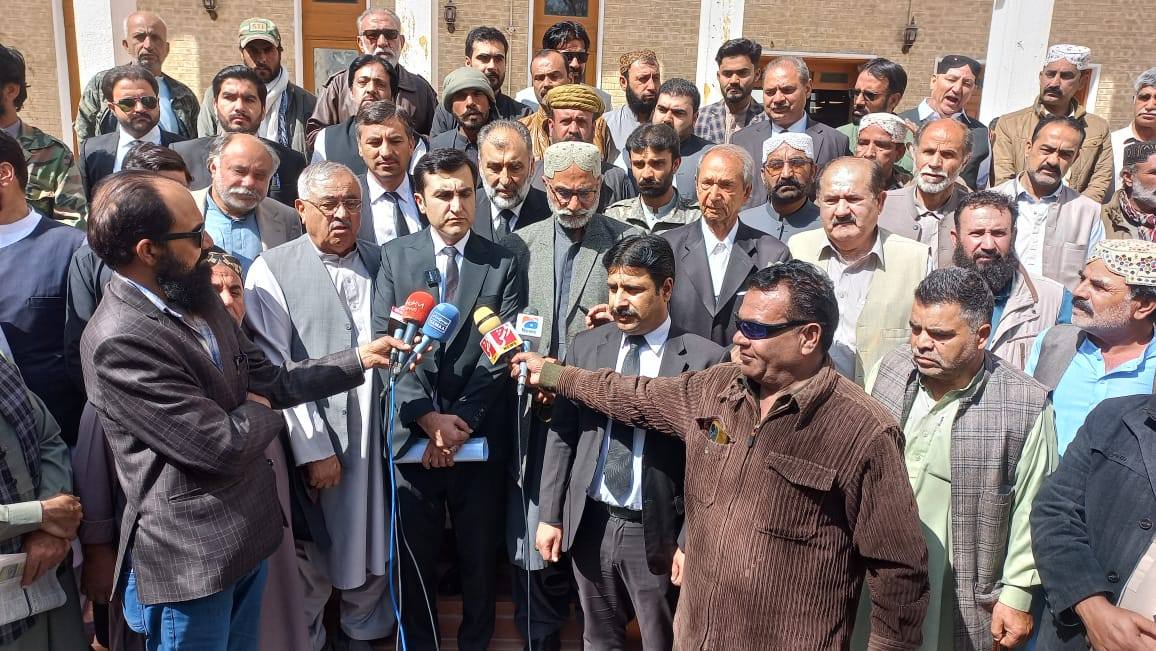 بلوچستان ہائی کورٹ میں مائنز اینڈ منرلز سے متعلق کیس کی سماعت ،حکومتی جواب جمع نہ کرنے پر چیف جسٹس کی برہمی